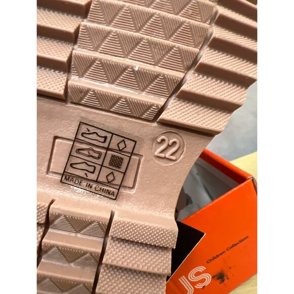 TZJS Kids Hiking Boots for Girls Waterproof Outdoor with Hook & Loop Size 6 - Picture 9 of 10